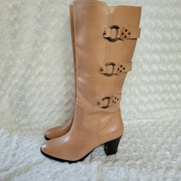 Matisse Tan leather Tall Riding harness buckle boots, Size 11 - Picture 4 of 15
